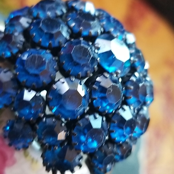 50's MCM WARNER Domed Sapphire Cobalt Blue Crystal Glitzy Vintage Brooch Pin 2" - Picture 13 of 15